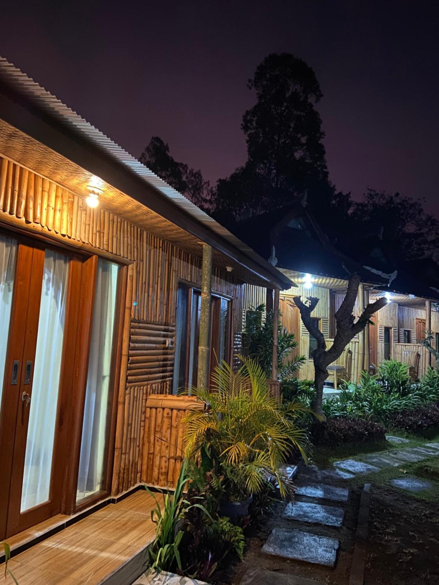 فندق D'Yoga Bamboo House Kintamani المظهر الخارجي الصورة